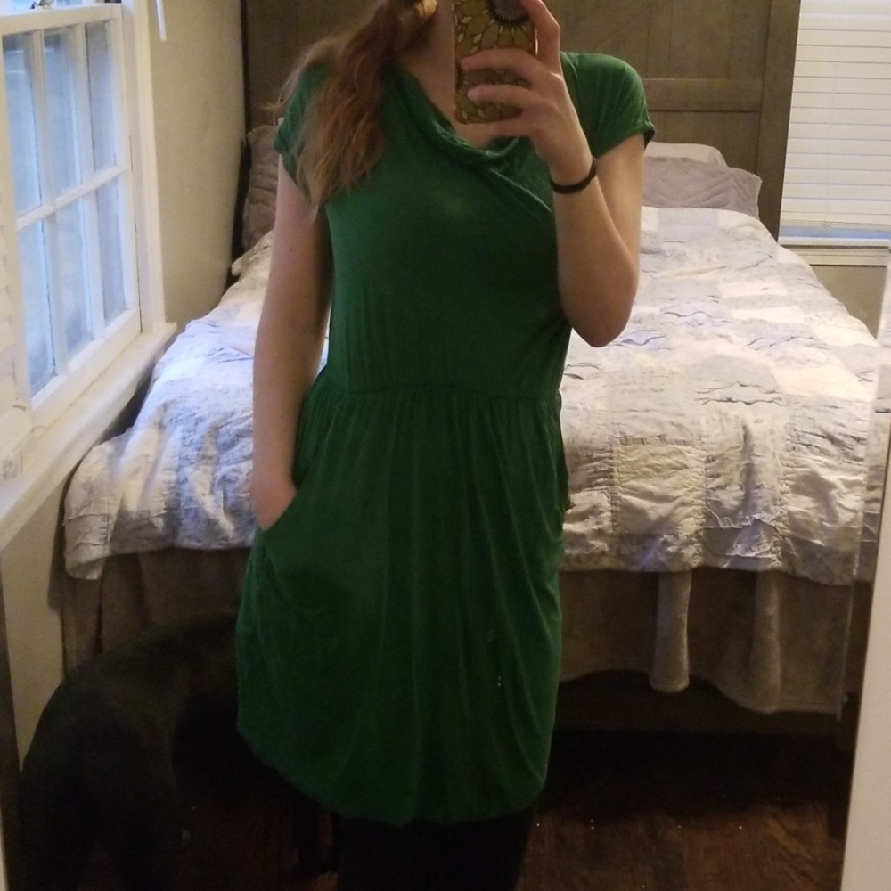 Gilli Green Light Flowy Dress with Pockets